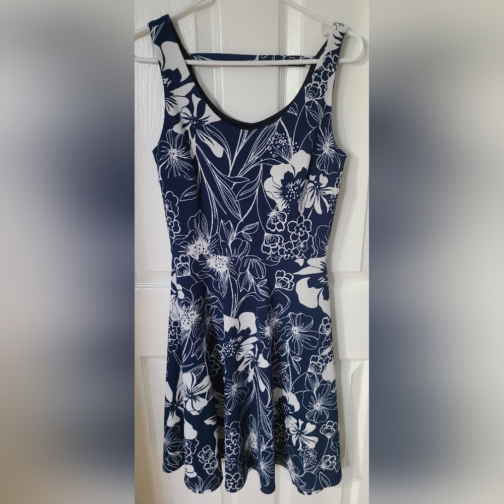 Nina K Dress size small